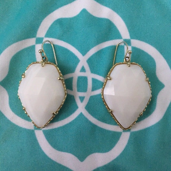 Kendra Scott White MOP Corley Earring W/ Dust Bag